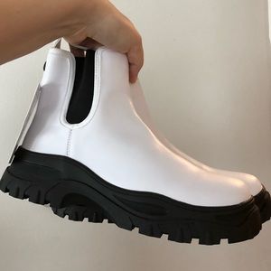 Monki chunky Chelsea boots